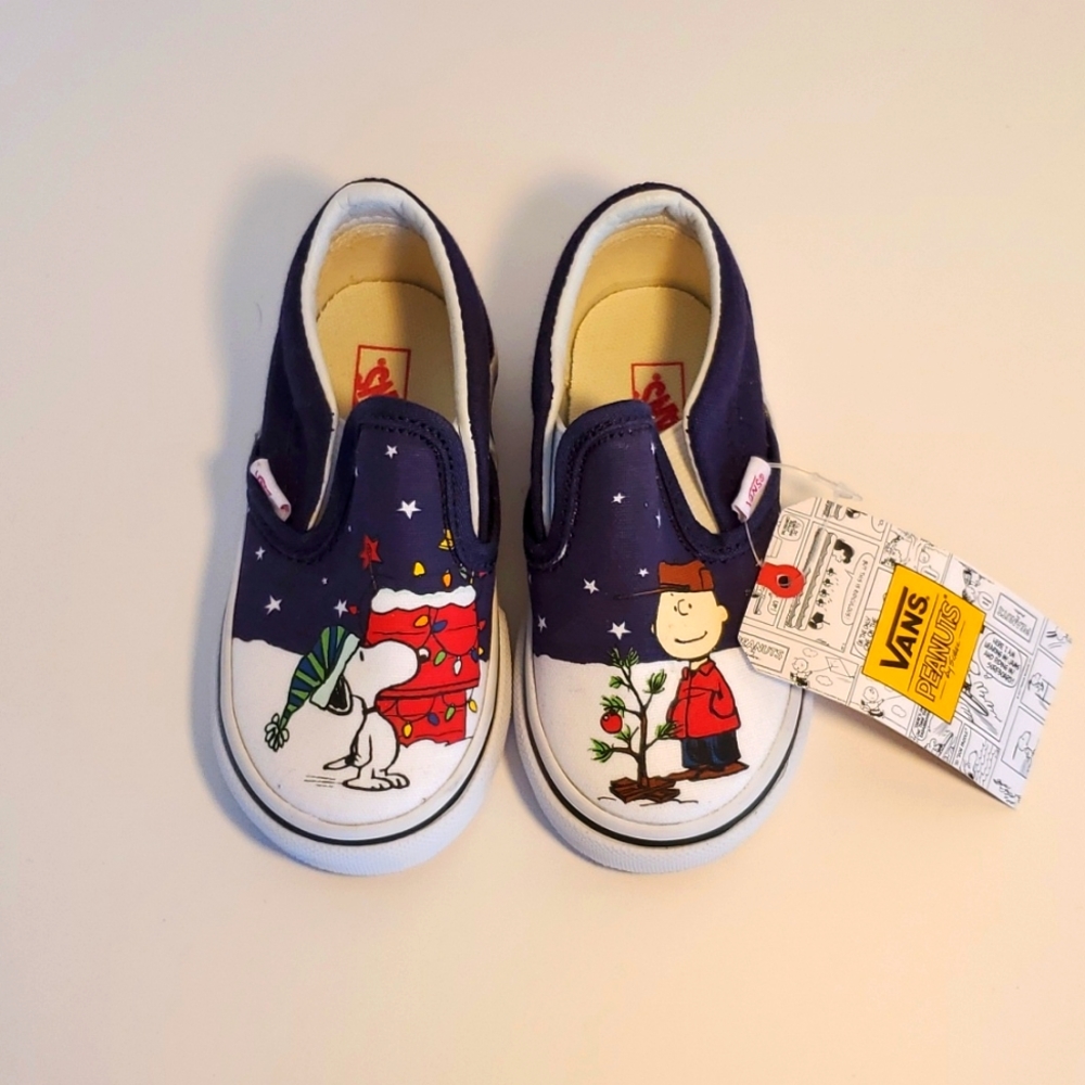 Vans Vlassic Slip-On Peanuts Charlie Christmas tree. Size 5.5T, NWT NWB